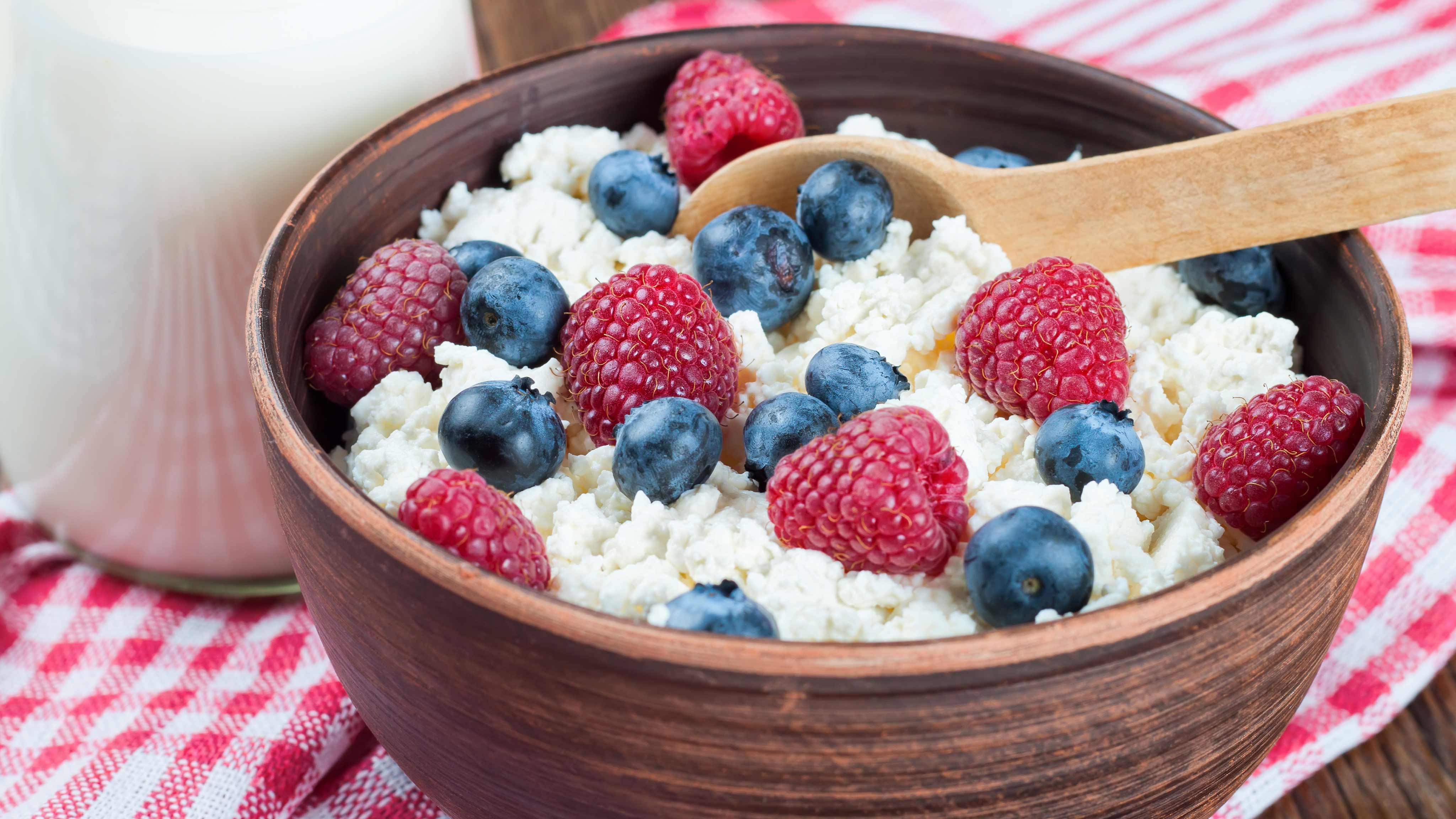 Image for Recipe Berries and Coconut Cottage Cheese Bowl