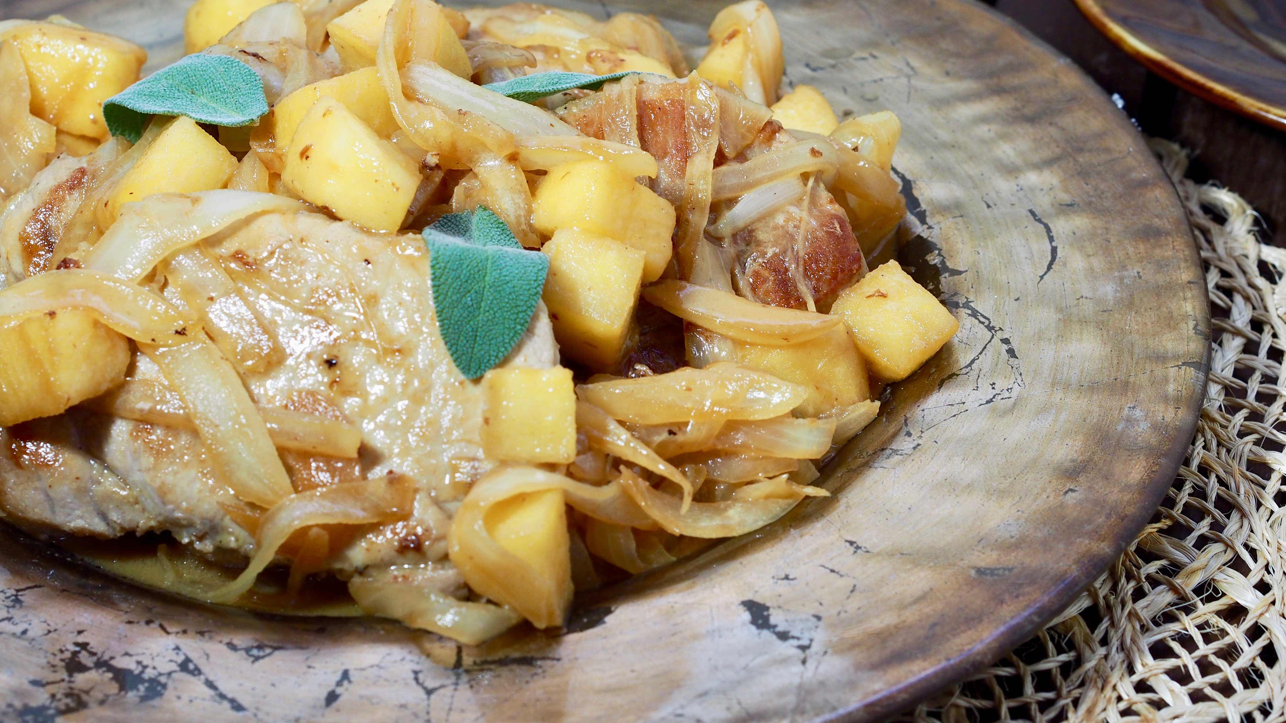 Image for Recipe Pork Chops with Glazed Apples and Onions