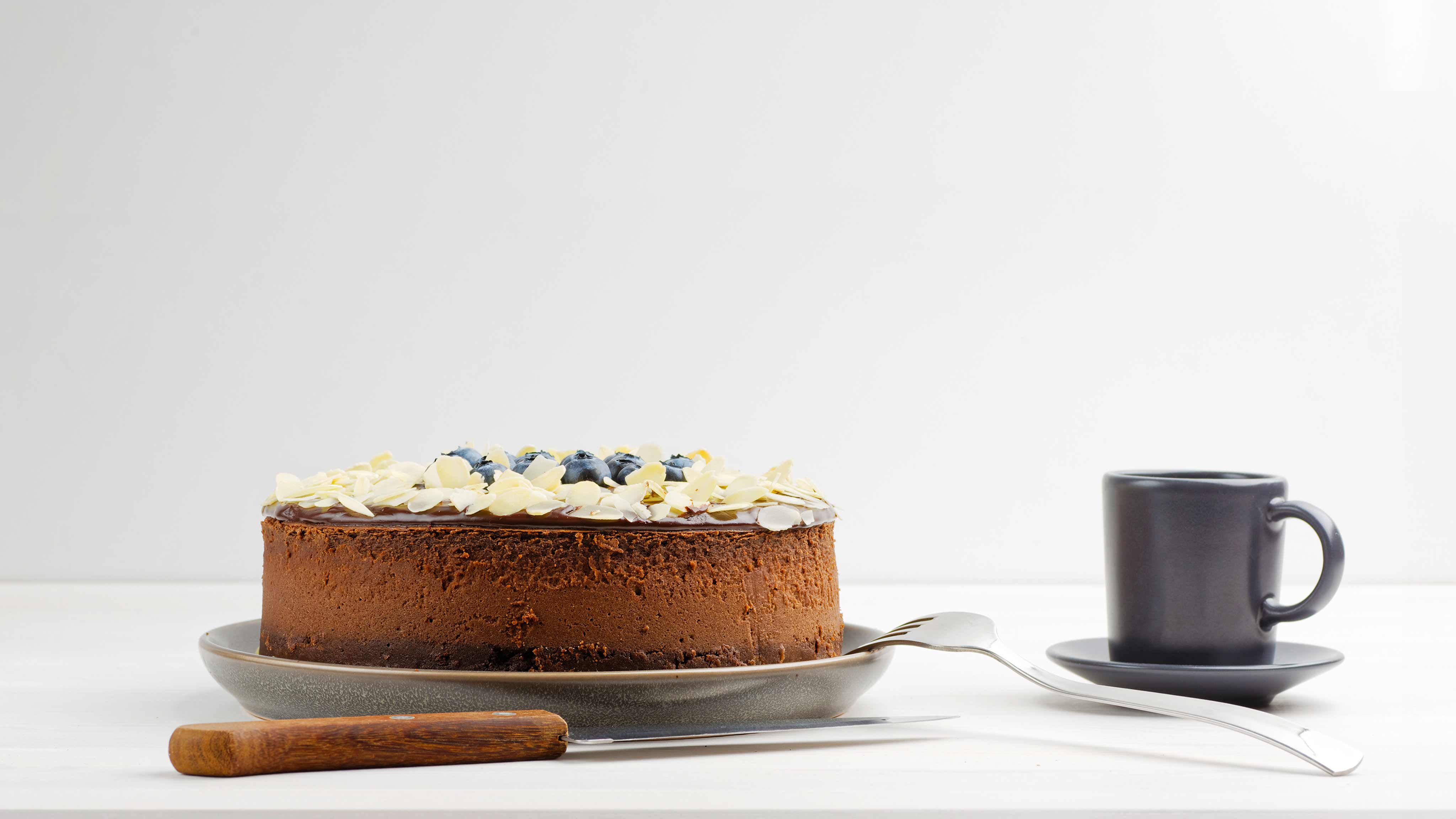 Image for Recipe Chocolate Cheesecake with Blueberries and Sliced Almonds