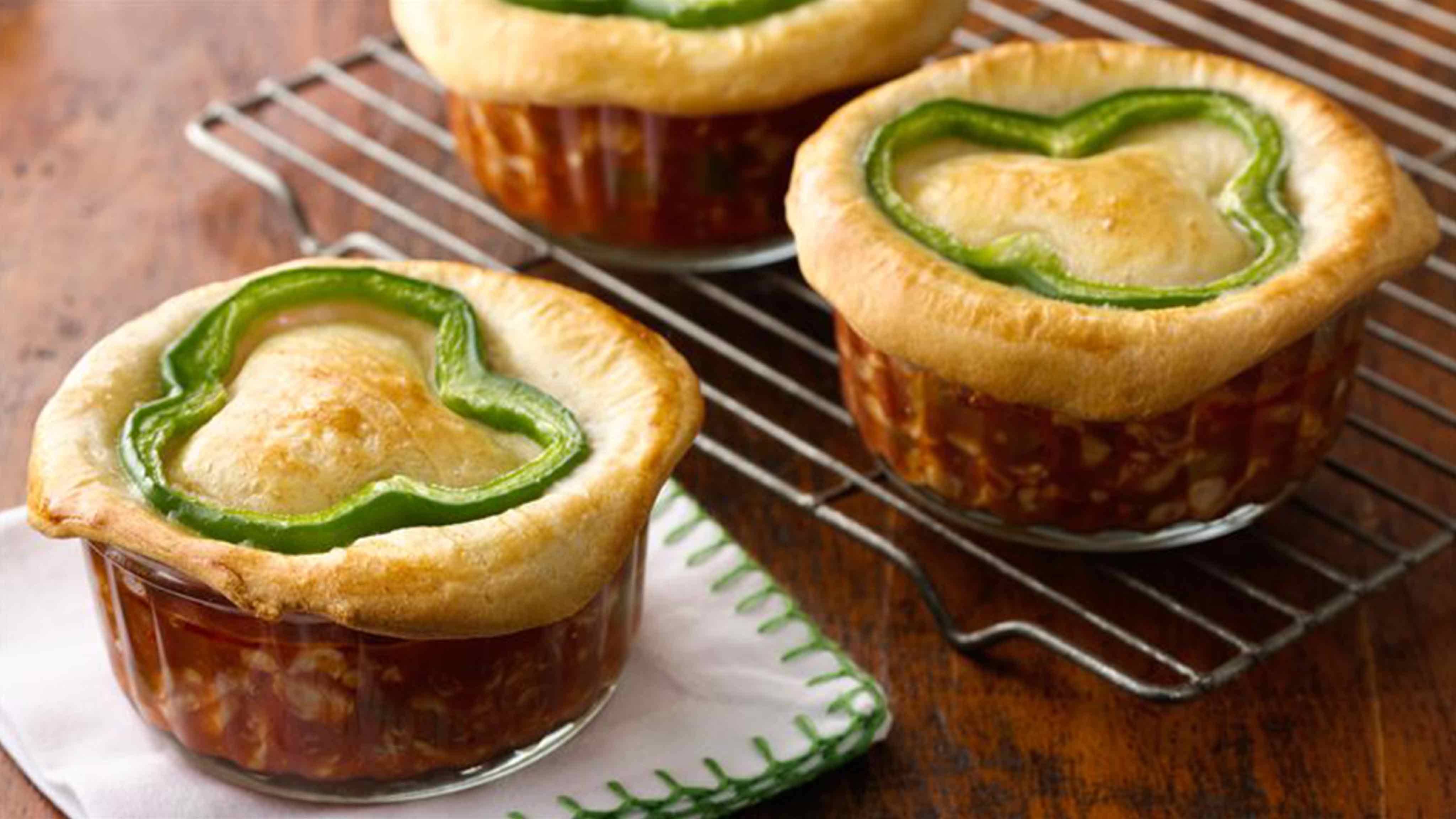 Image for Recipe Shamrock Pizza Pot Pies