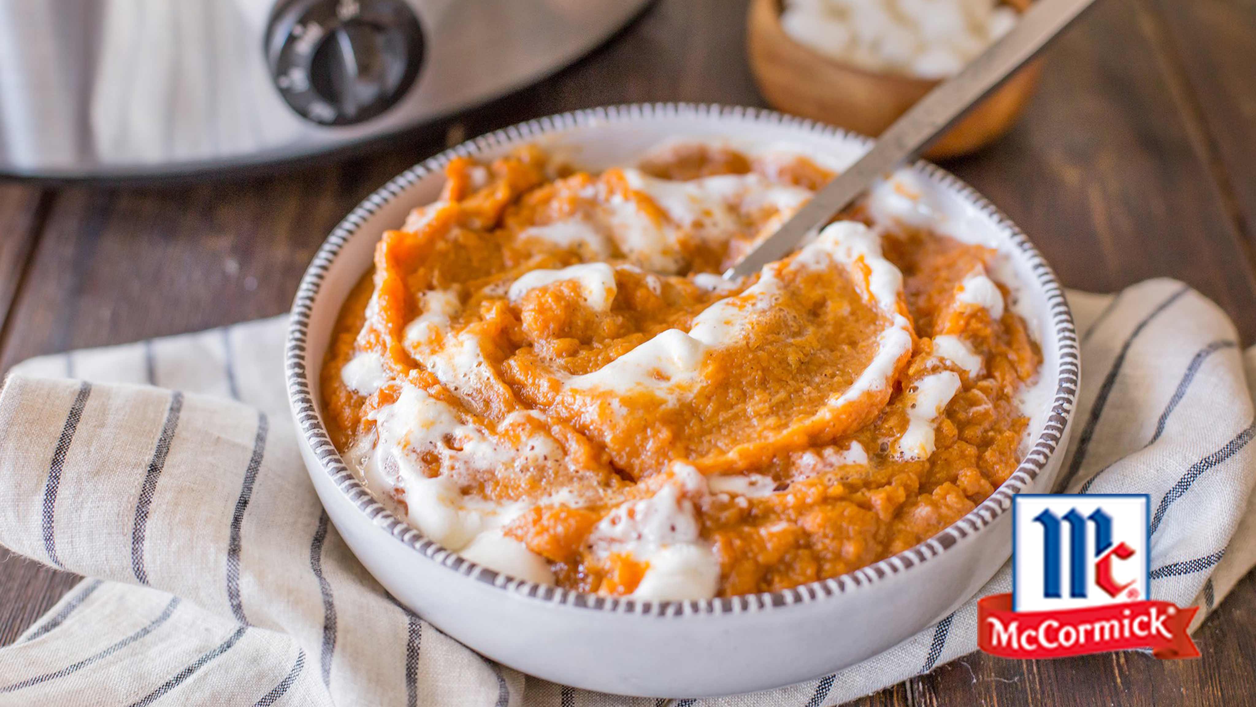 Crockpot Sweet Potatoes with Marshmallows