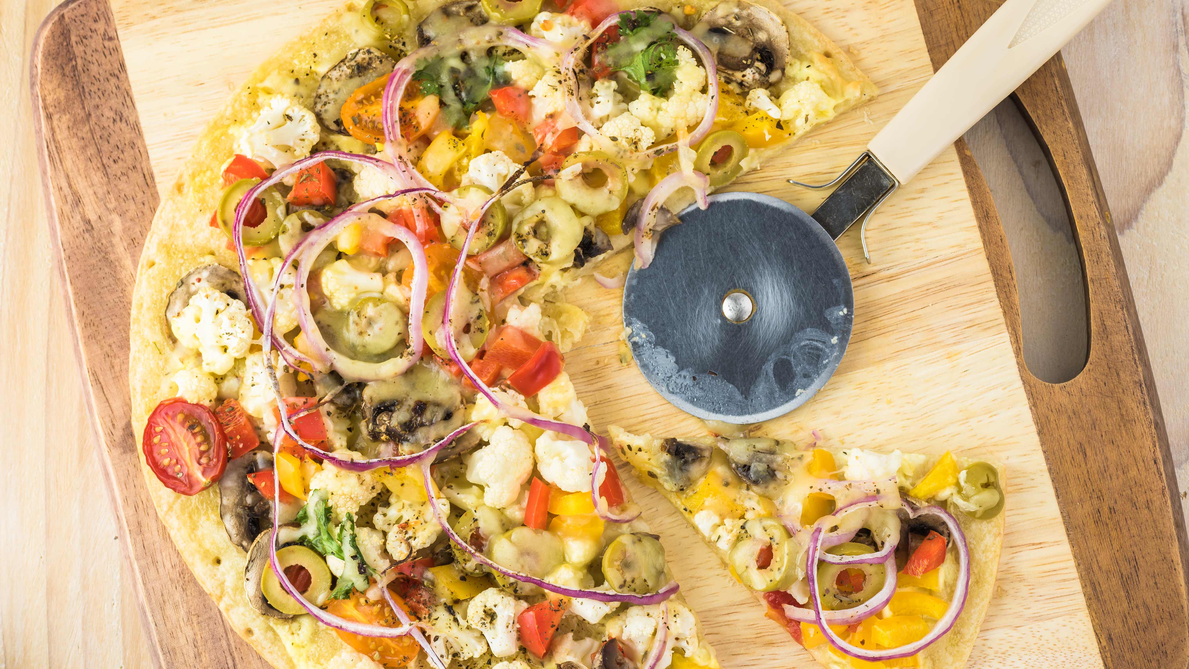 Image for Recipe Vegetable Cauliflower Crust Pizza