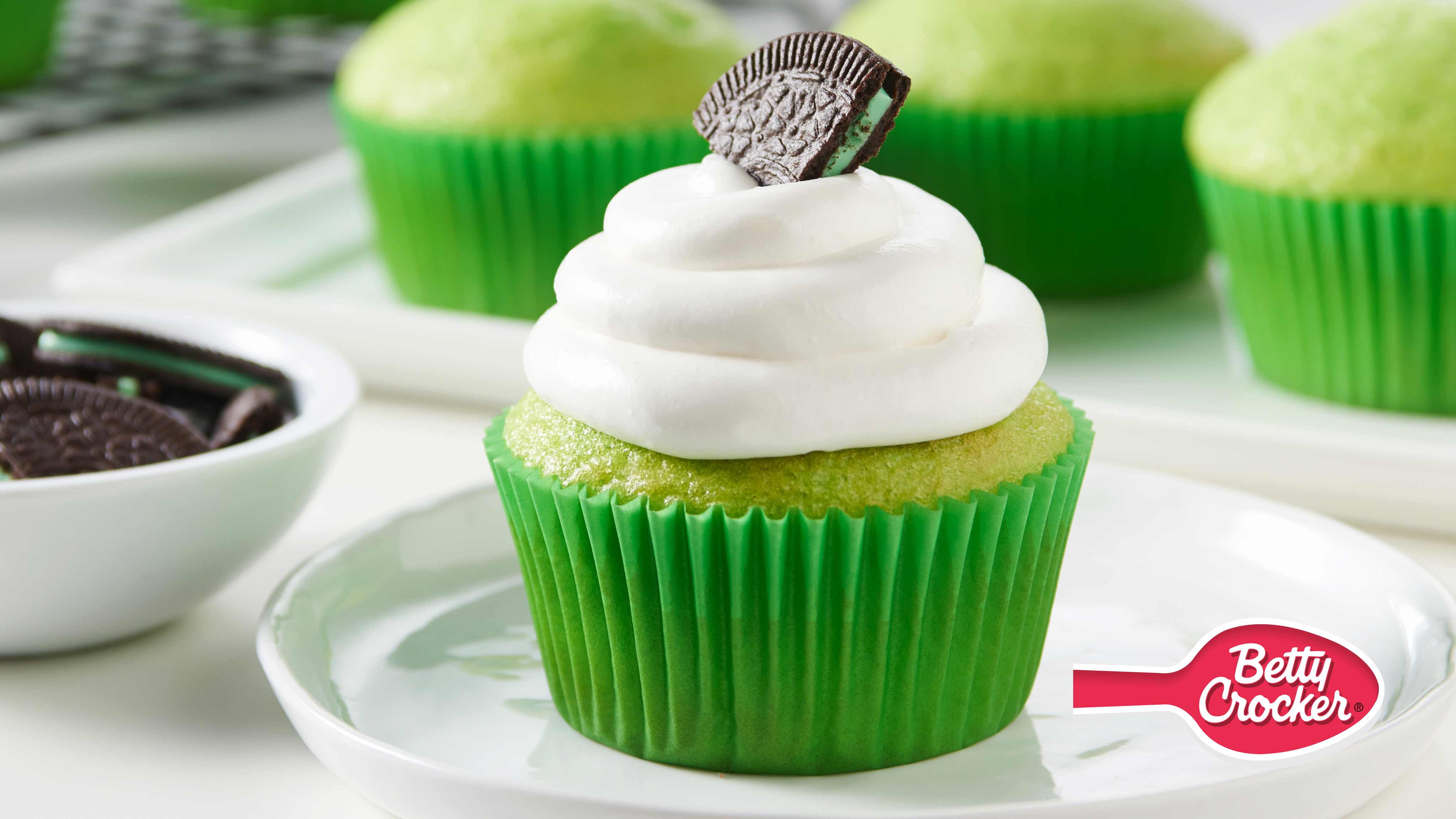 Image for Recipe Oreo-Shamrock Cupcakes