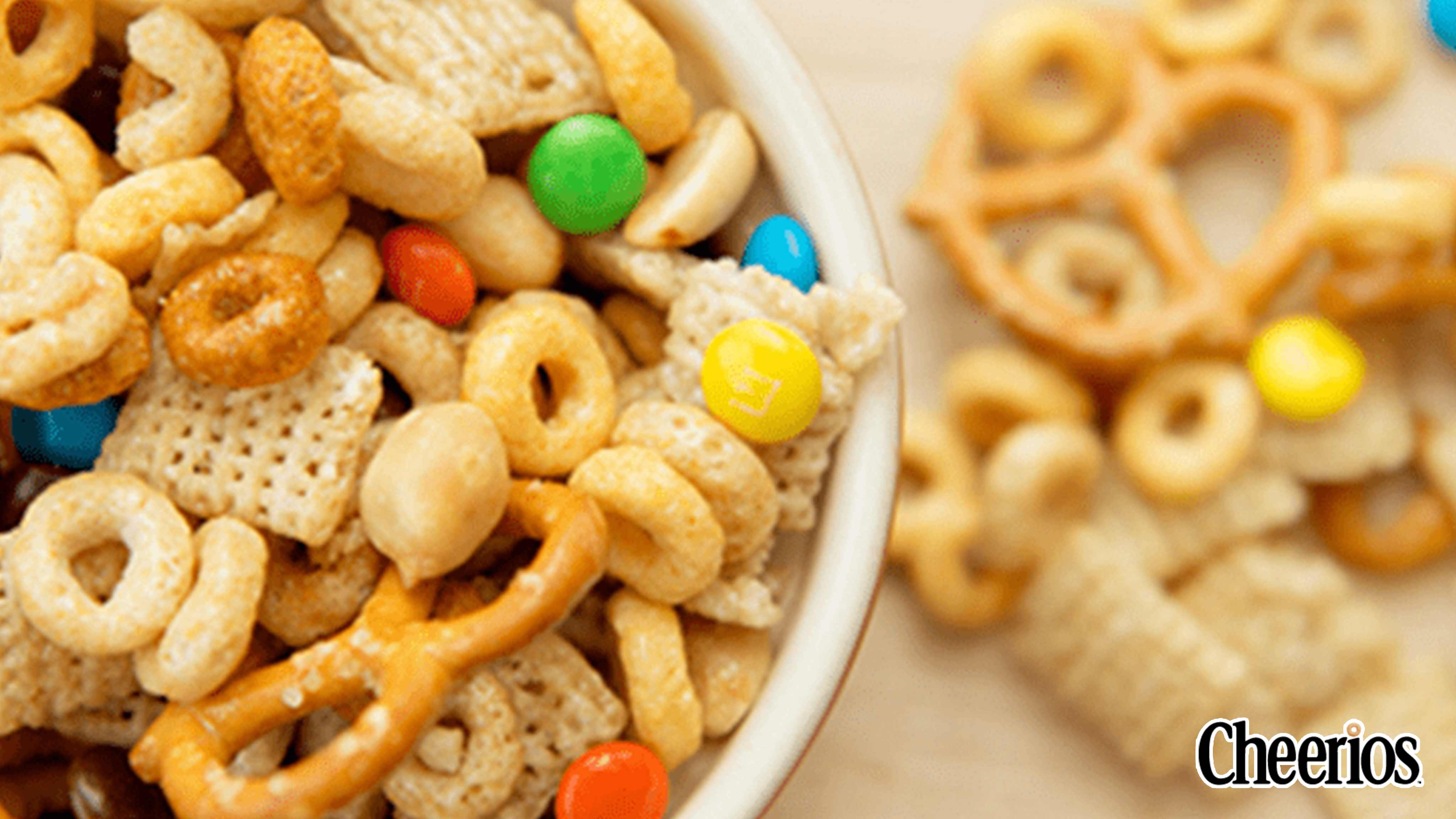 tops-friendly-markets-recipe-sweet-and-salty-snack-mix