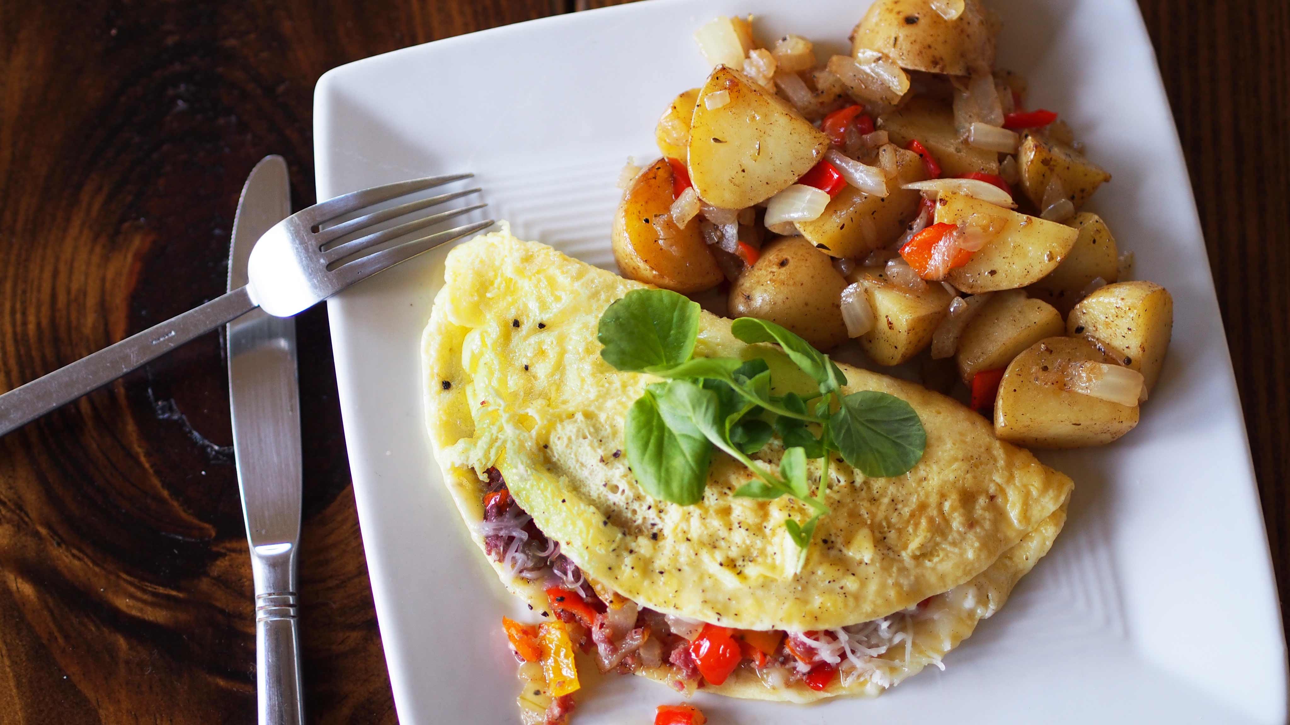 Image for Recipe Salami and Peppers Omelet