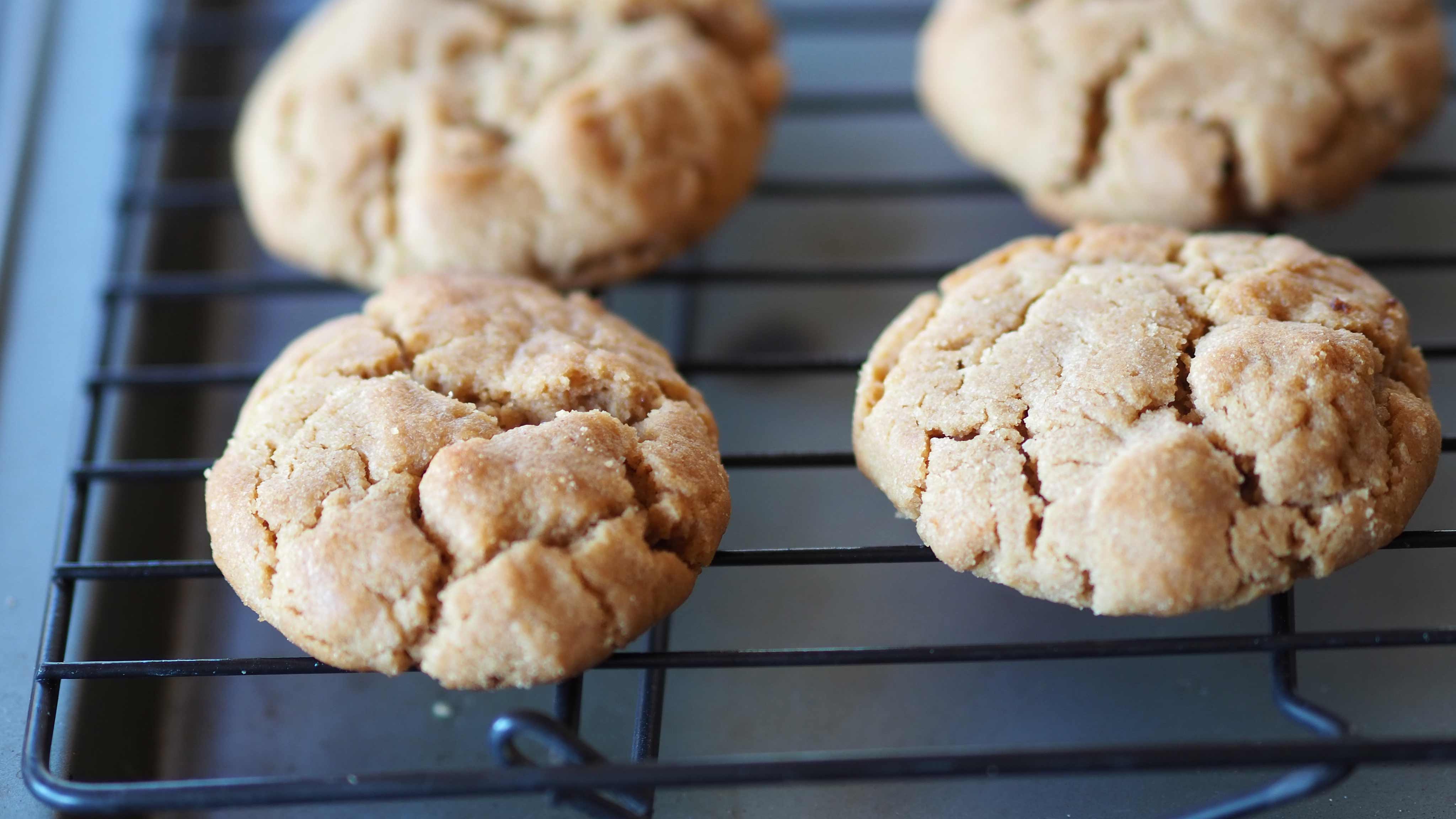 Super Saver - Recipe: Peanut Butter Cookies